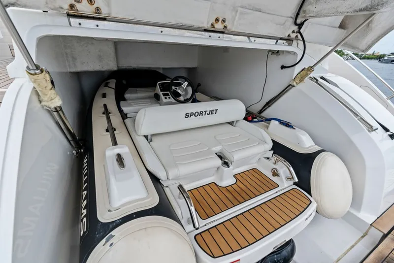 Slide: The Image of Princess S62 Sportbridge 2020 - 6300030