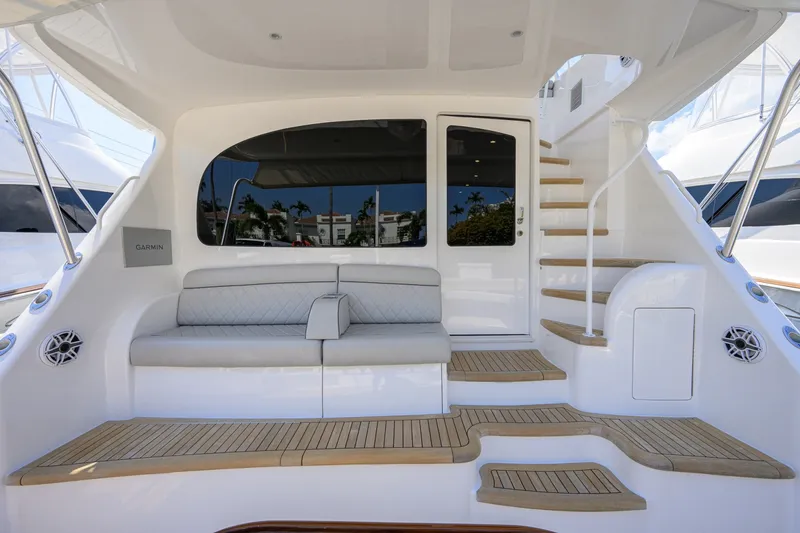 Slide: The Image of 58 Viking - Cockpit 2021 Viking 58 Convertible No Name 58 - 7512444