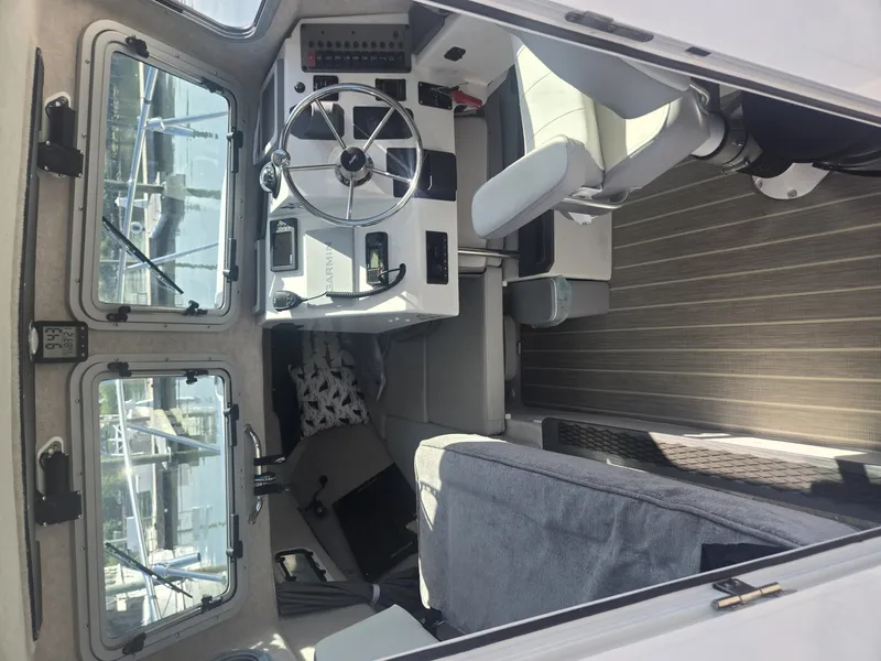 Slide: The Image of Parker Marine 21 2022 - 6300336