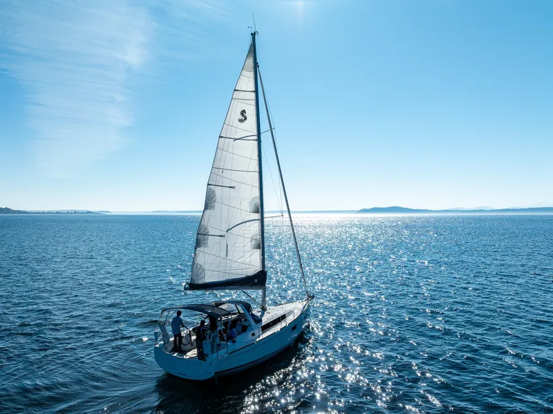 The Image of Beneteau Oceanis 38.1 2021 - 6304956