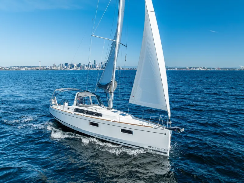 Slide: The Image of Beneteau Oceanis 38.1 2021 - 6304966