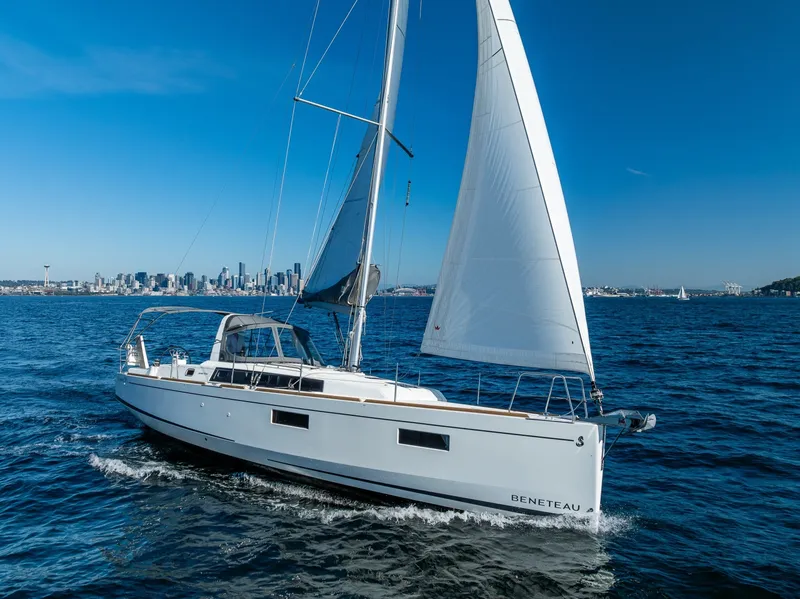 Slide: The Image of Beneteau Oceanis 38.1 2021 - 6304967