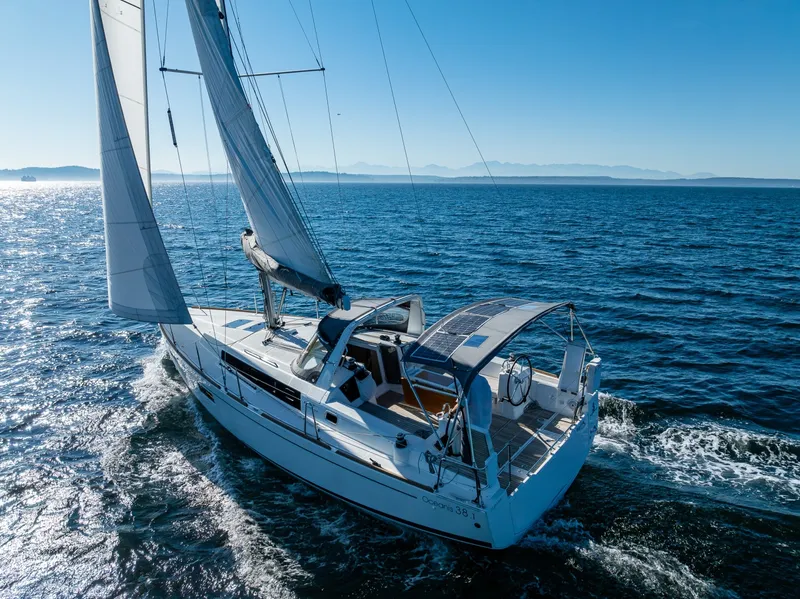 Slide: The Image of Beneteau Oceanis 38.1 2021 - 6304972