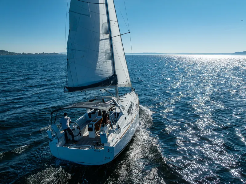 Slide: The Image of Beneteau Oceanis 38.1 2021 - 6304973