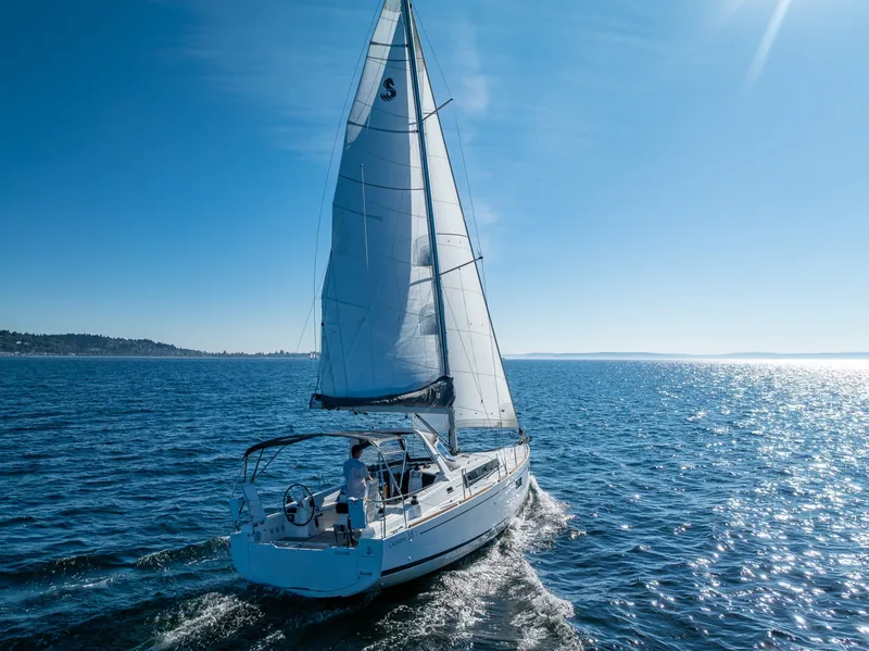 Slide: The Image of Beneteau Oceanis 38.1 2021 - 6304975