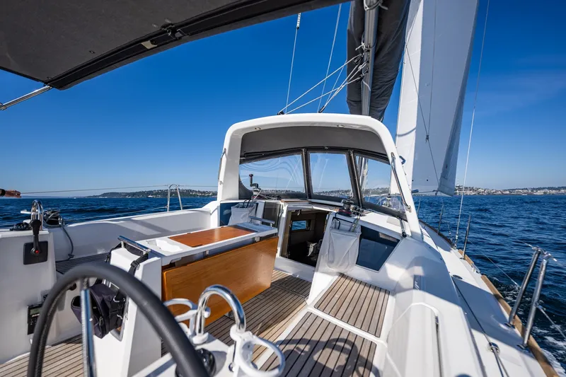 Slide: The Image of Beneteau Oceanis 38.1 2021 - 6304989