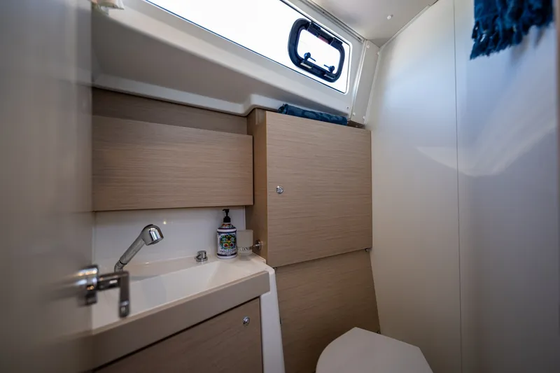 Slide: The Image of Beneteau Oceanis 38.1 2021 - 6305007