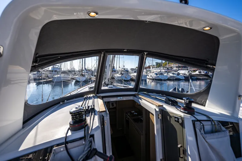 Slide: The Image of Beneteau Oceanis 38.1 2021 - 6305018