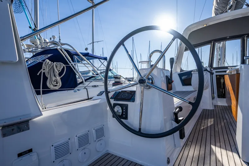 Slide: The Image of Beneteau Oceanis 38.1 2021 - 6305020