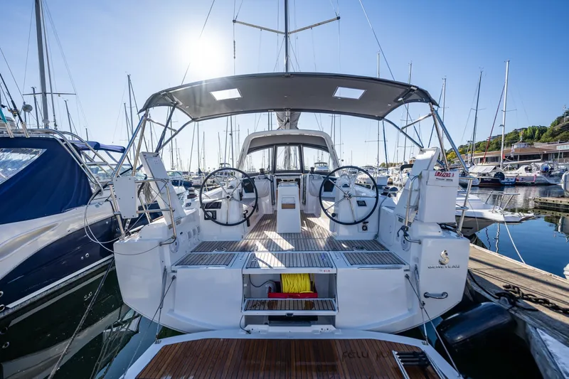 Slide: The Image of Beneteau Oceanis 38.1 2021 - 6305022
