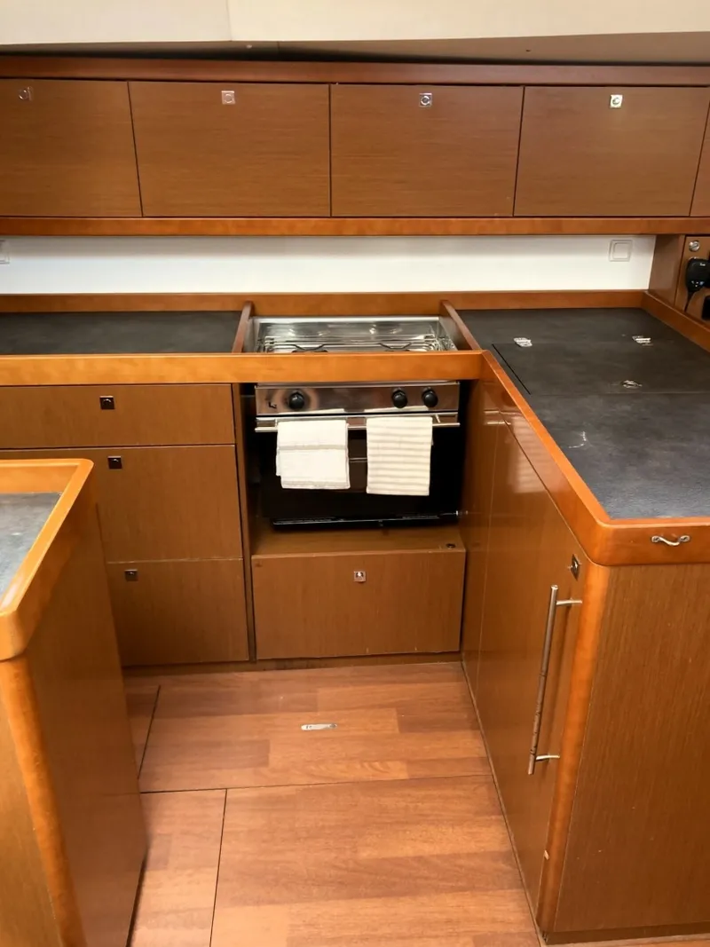 Slide: The Image of Beneteau Oceanis 48 2018 - 6518024