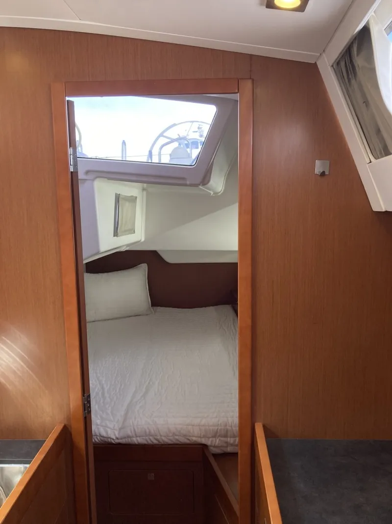 Slide: The Image of Beneteau Oceanis 48 2018 - 6518049