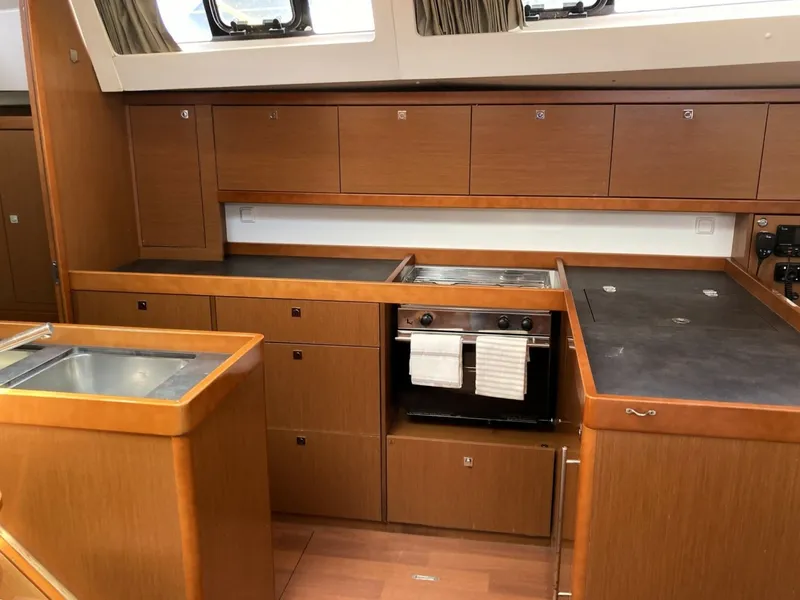 Slide: The Image of Beneteau Oceanis 48 2018 - 6517954