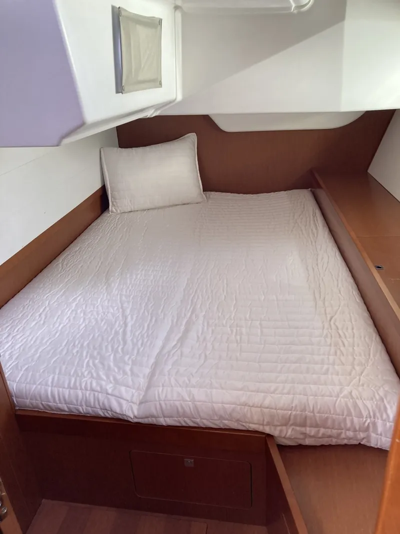 Slide: The Image of Beneteau Oceanis 48 2018 - 6518050
