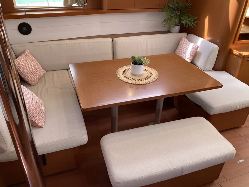 Slide: The Image of Beneteau Oceanis 48 2018 - 6518008