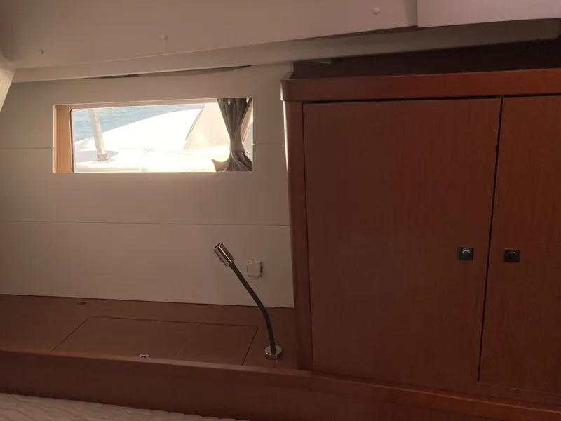 Slide: The Image of Beneteau Oceanis 48 2018 - 6518052