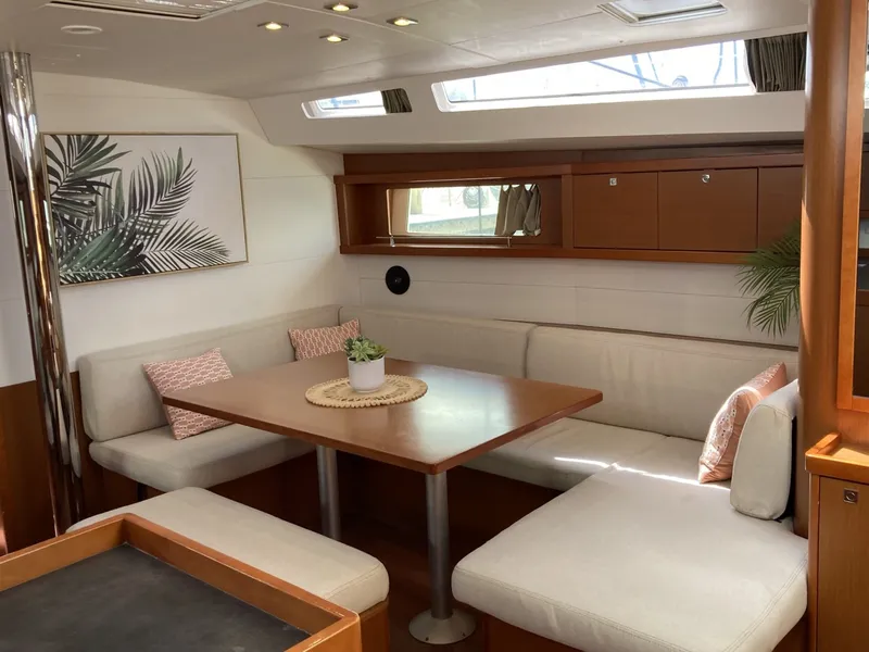 Slide: The Image of Beneteau Oceanis 48 2018 - 6518004