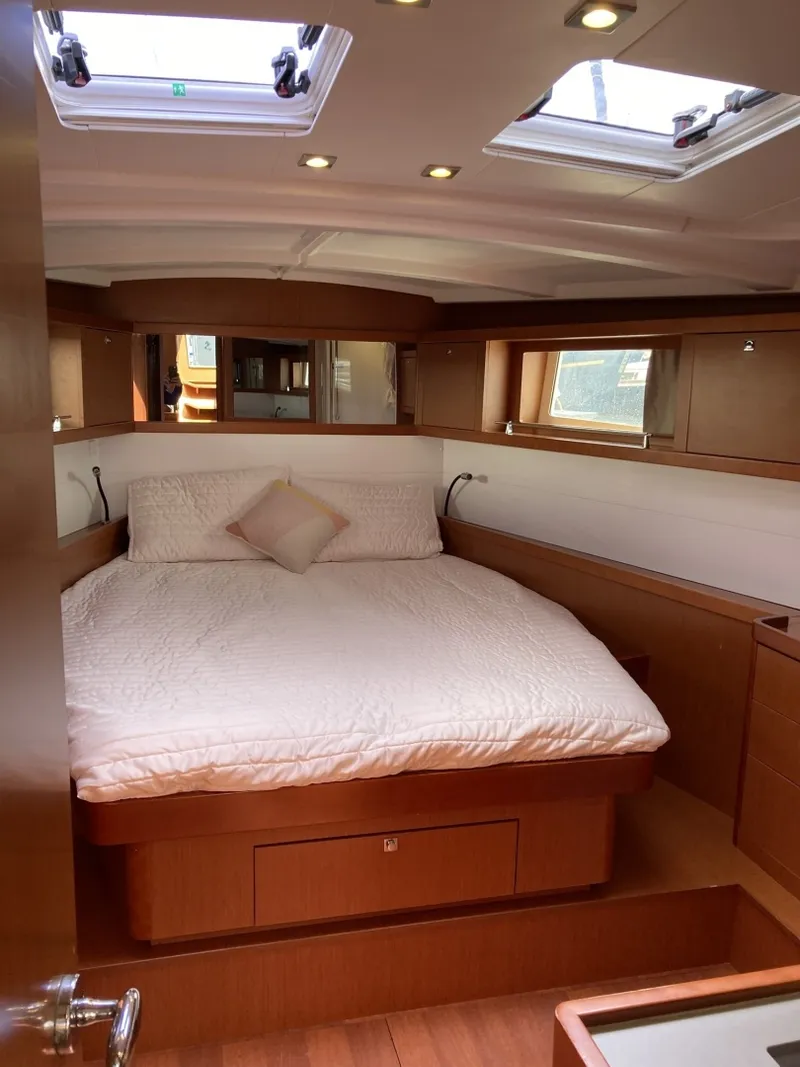 Slide: The Image of Beneteau Oceanis 48 2018 - 6517955