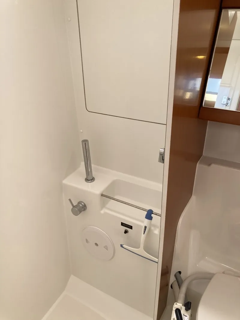 Slide: The Image of Beneteau Oceanis 48 2018 - 6518048