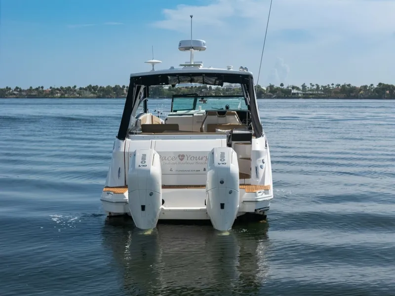 Slide: The Image of Sea Ray 320 Sundancer 2025 - 7649540