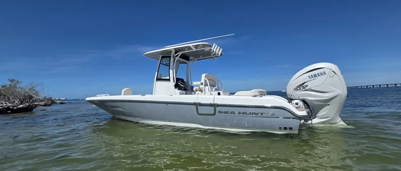 Slide: The Image of Sea Hunt Escape 27 Center Console 2021 - 6301996