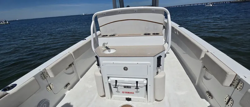 Slide: The Image of Sea Hunt Escape 27 Center Console 2021 - 6302007