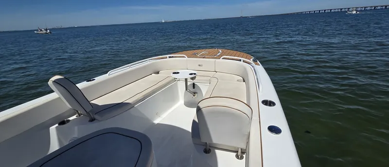 Slide: The Image of Sea Hunt Escape 27 Center Console 2021 - 6302008
