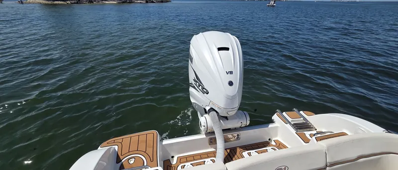 Slide: The Image of Sea Hunt Escape 27 Center Console 2021 - 6302012