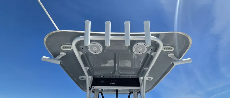 Slide: The Image of Sea Hunt Escape 27 Center Console 2021 - 6302013