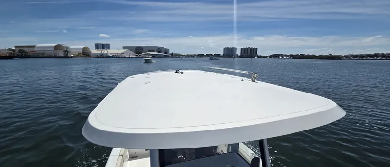 Slide: The Image of Sea Hunt Escape 27 Center Console 2021 - 6301991
