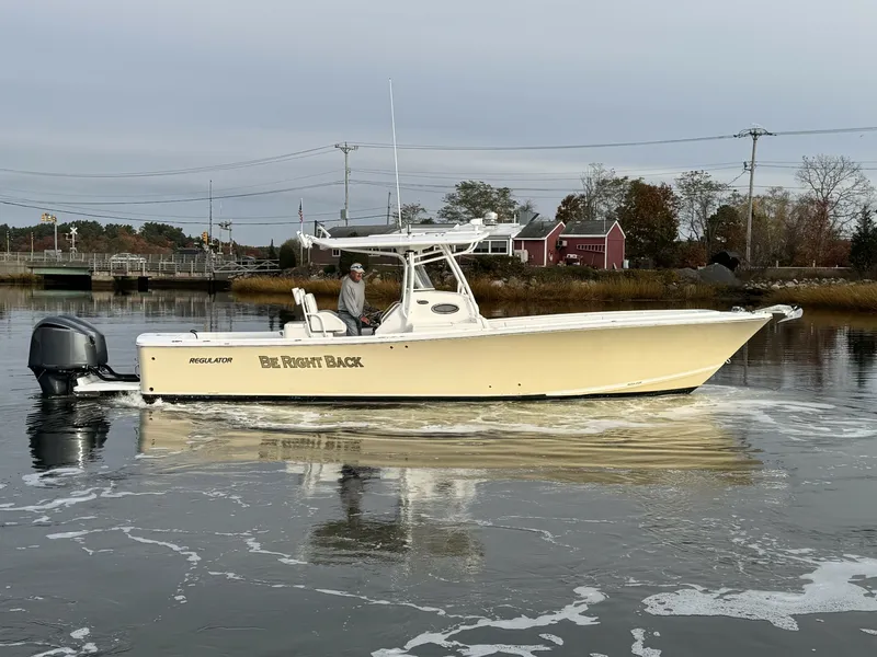 The Image of Regulator Marine 34 2012 - 6302019
