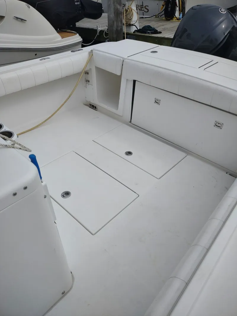 Slide: The Image of Regulator Marine 34 2012 - 6302100