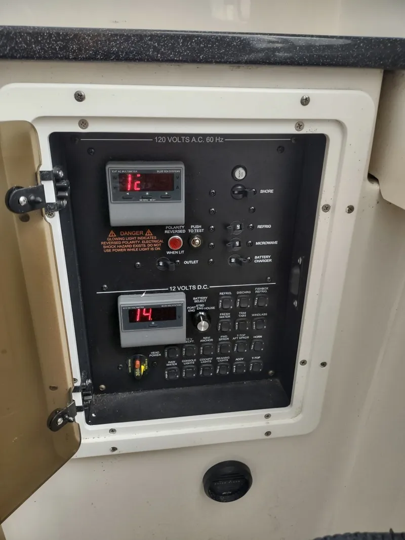 Slide: The Image of Regulator Marine 34 2012 - 6302103
