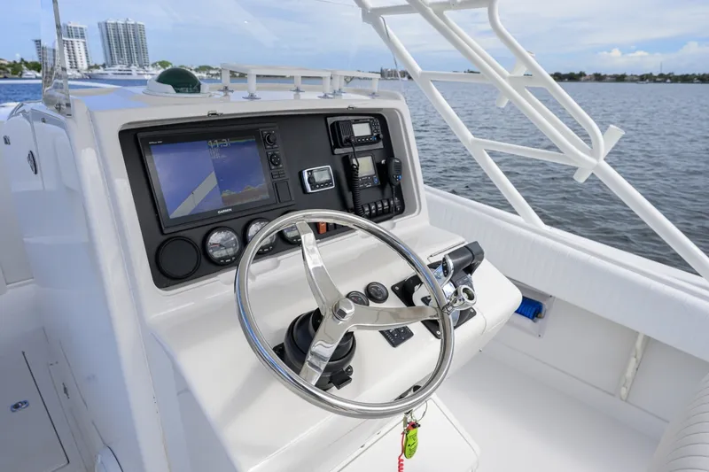 Slide: The Image of Jupiter 31 Helm Electronics 2003 Jupiter 31 Center Console with Cuddy - 7655809