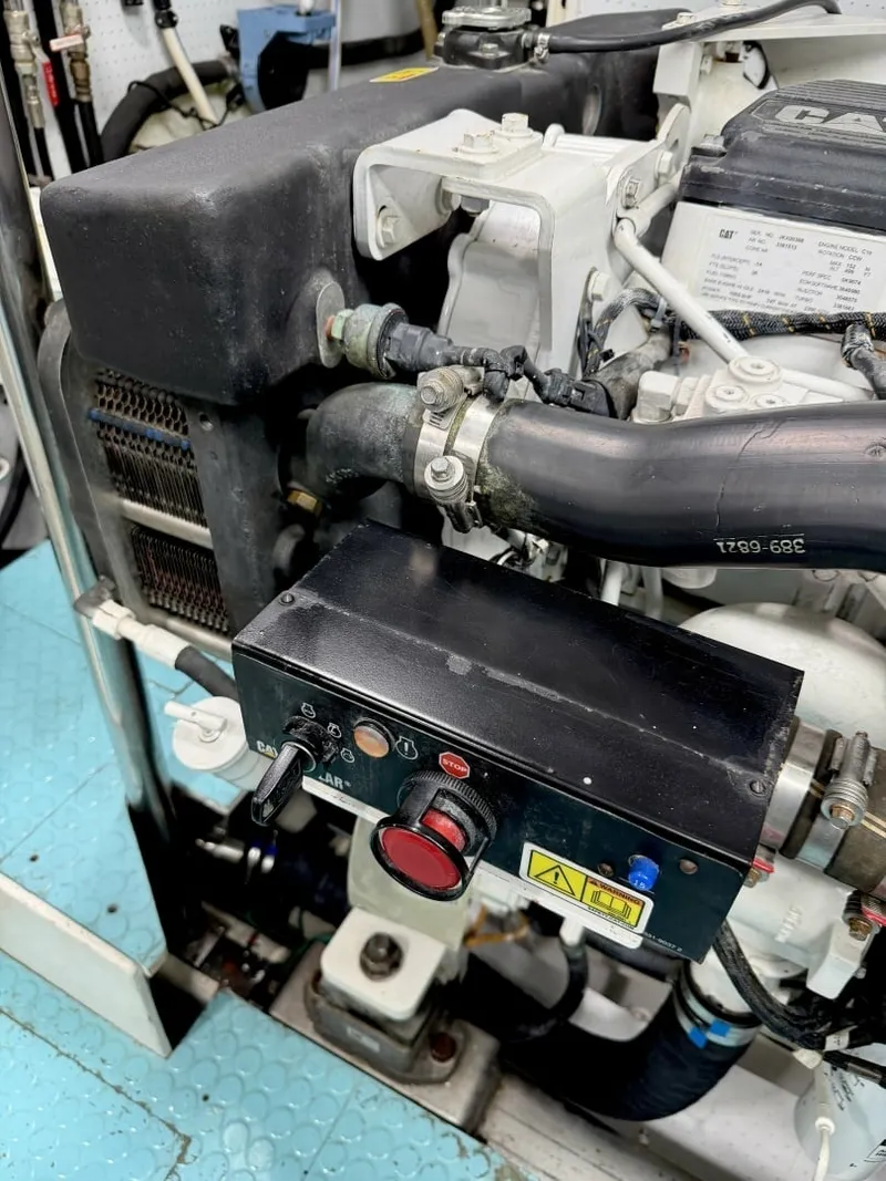 Slide: The Image of Alaskan 70 OHANA - Engine Room Alaskan 70 OHANA - Engine Room - 7683500