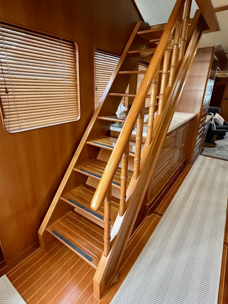 Slide: The Image of Alaskan 70 OHANA - Interior Alaskan 70 OHANA - Interior - 7016793