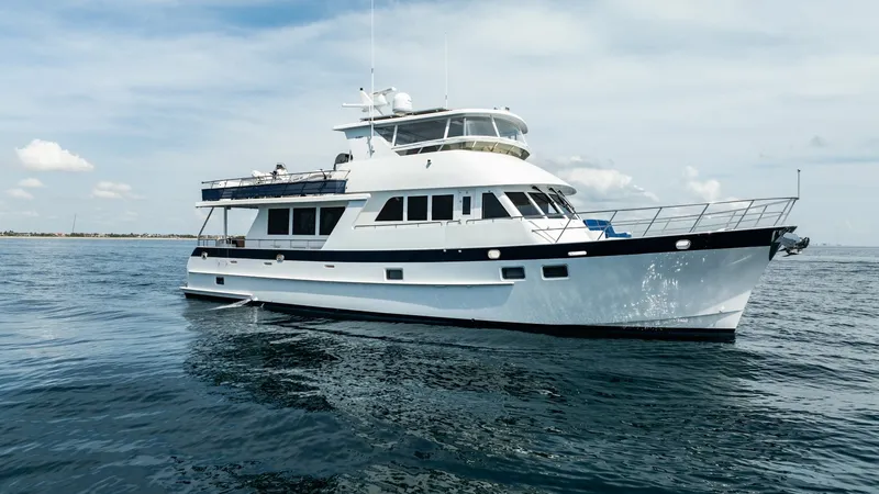 Slide: The Image of Alaskan 70 OHANA - Exterior Alaskan 70 OHANA - Exterior - 7016746