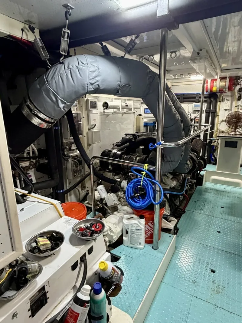 Slide: The Image of Alaskan 70 OHANA - Engine Room Alaskan 70 OHANA - Engine Room - 7016825