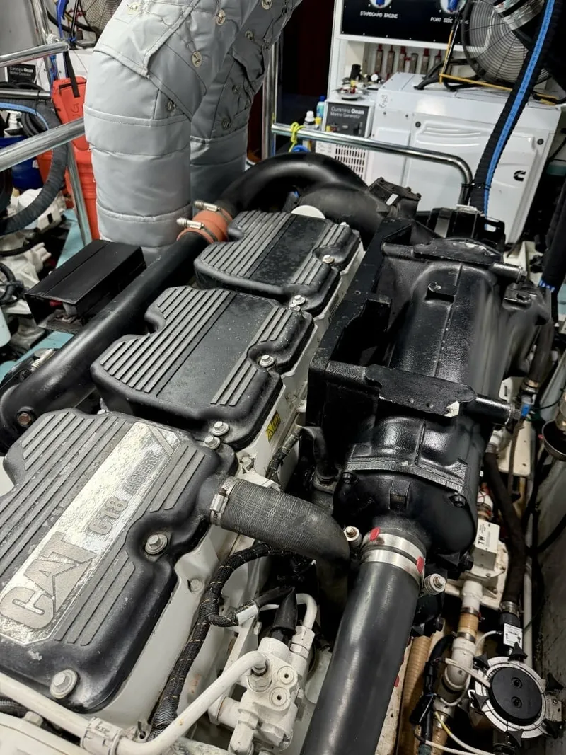 Slide: The Image of Alaskan 70 OHANA - Engine Room Alaskan 70 OHANA - Engine Room - 7016828