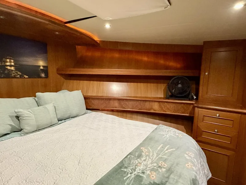 Slide: The Image of Alaskan 70 OHANA - VIP Stateroom Alaskan 70 OHANA - VIP Stateroom - 7016804