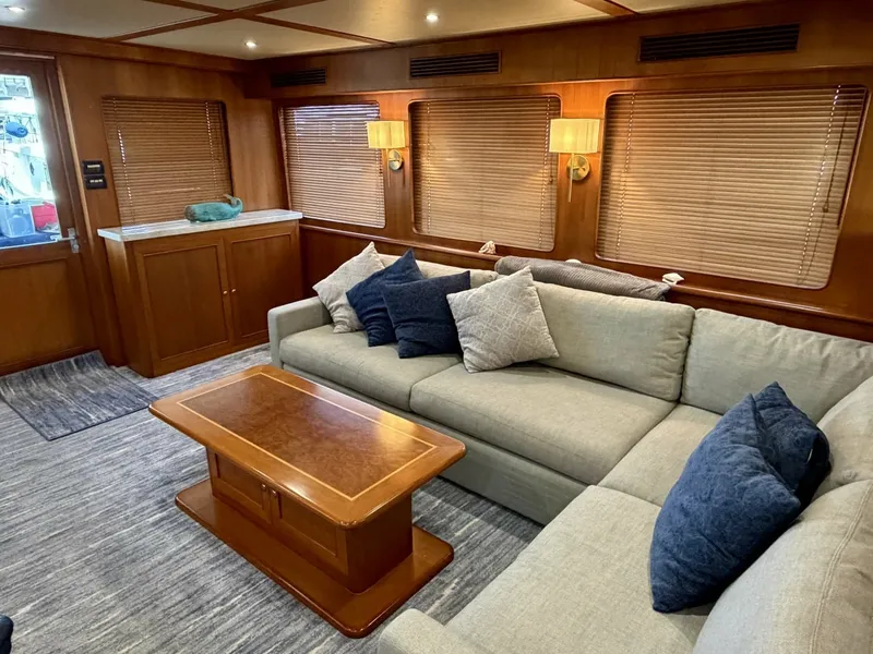 Slide: The Image of Alaskan 70 OHANA - Salon Alaskan 70 OHANA - Salon - 7016781
