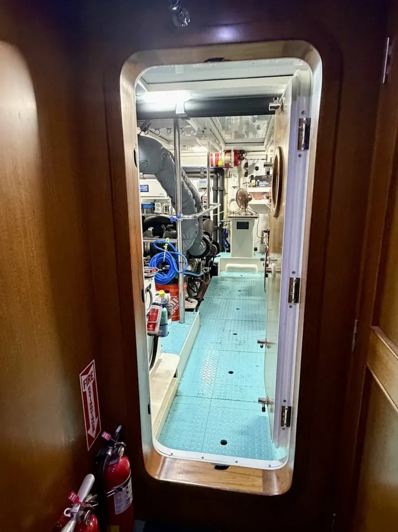 Slide: The Image of Alaskan 70 OHANA - Engine Room Alaskan 70 OHANA - Engine Room - 7016823