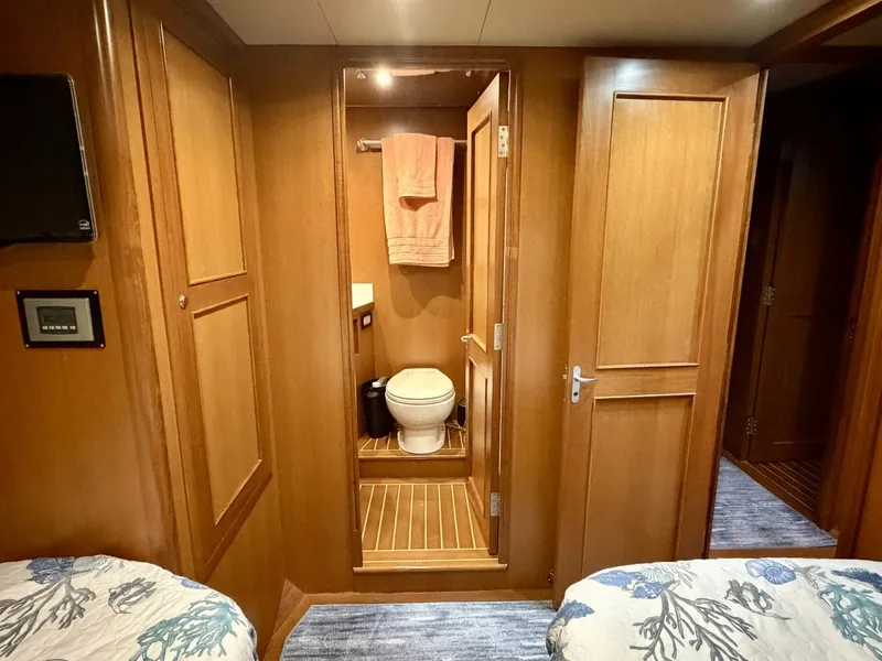 Slide: The Image of Alaskan 70 OHANA - Guest Stateroom  Ensuite Head Alaskan 70 OHANA - Guest Stateroom  Ensuite Head - 7016811