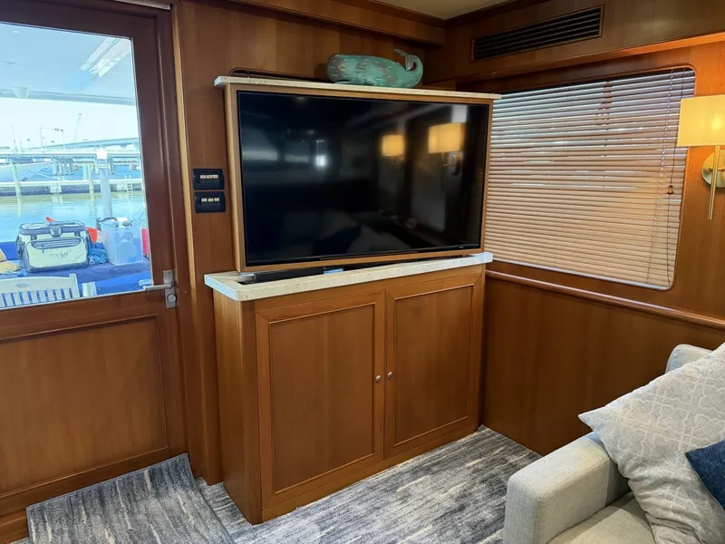 Slide: The Image of Alaskan 70 OHANA - Salon Alaskan 70 OHANA - Salon - 7016780