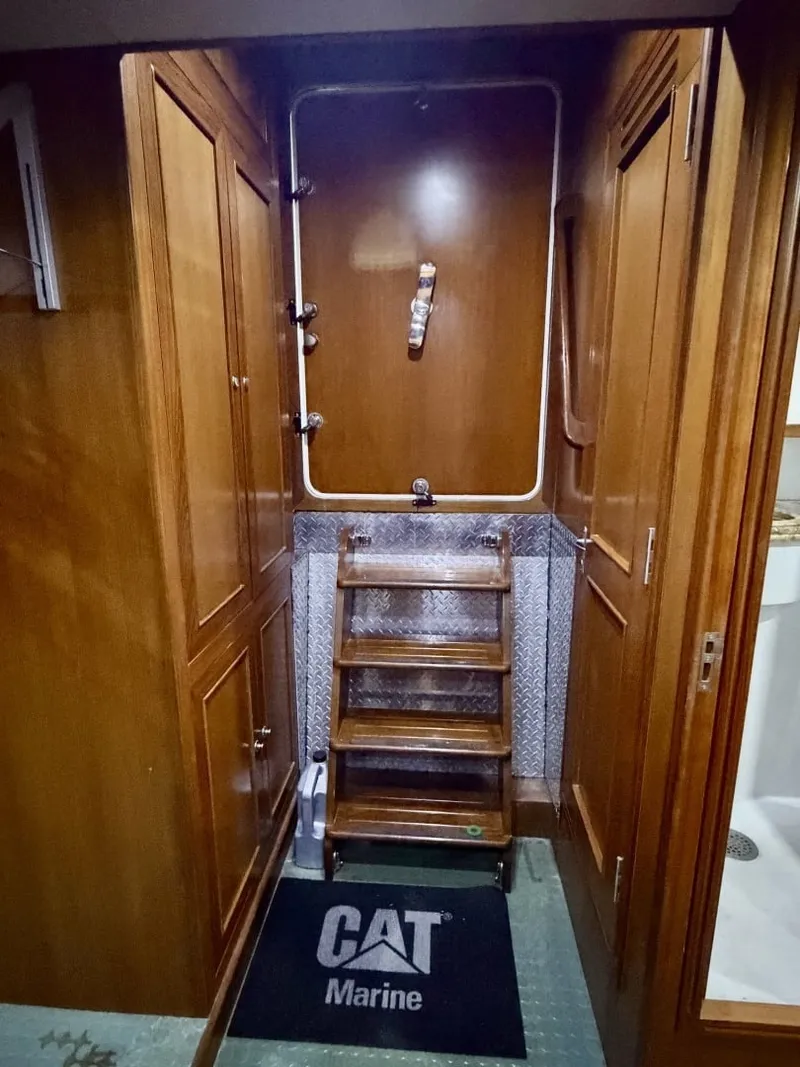Slide: The Image of Alaskan 70 OHANA - Interior Alaskan 70 OHANA - Interior - 7683490