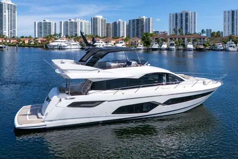 The Image of Sunseeker Manhattan 68 2023 - 6303869