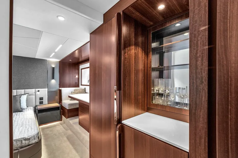 Slide: The Image of Sunseeker Manhattan 68 2023 - 6303935