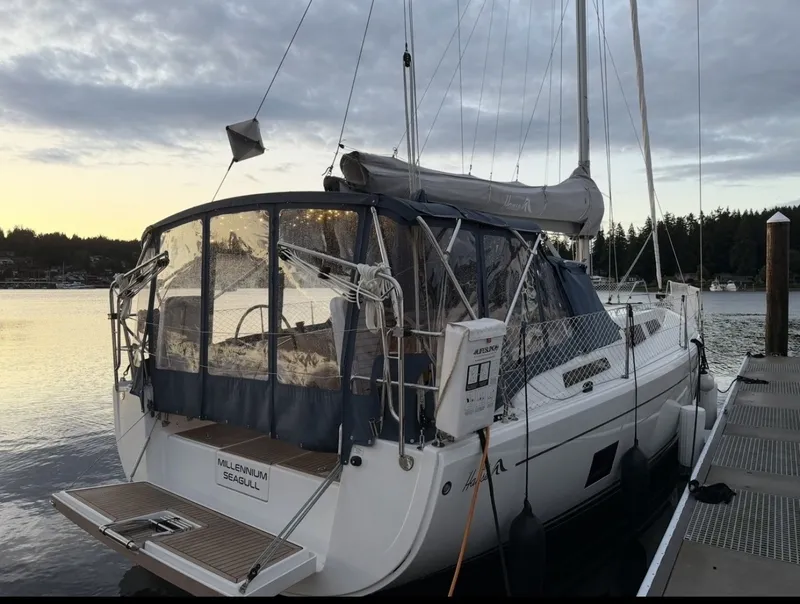 Slide: The Image of Hanse 418 2022 - 6303159