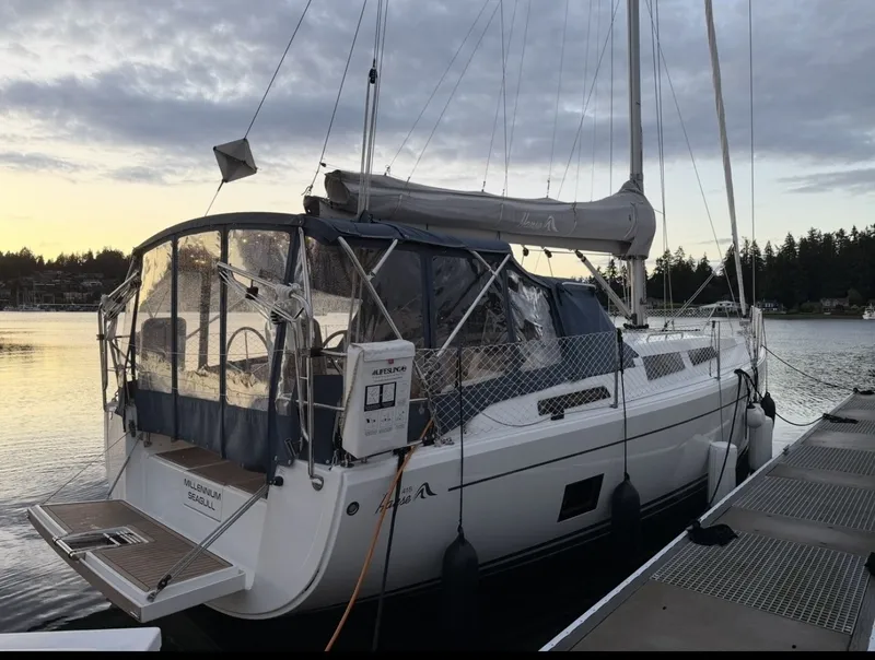 Slide: The Image of Hanse 418 2022 - 6303160