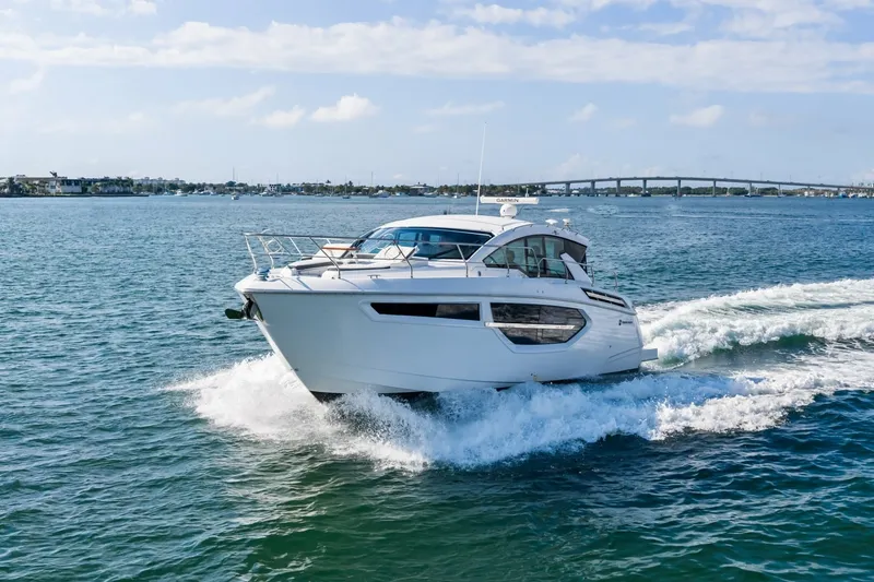 Slide: The Image of Cruisers 42 SARGAM - Exterior Cruisers 42 SARGAM - Exterior - 7080145